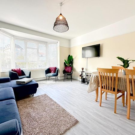 Bournemouth 3 Bedroom - Parking ภายนอก รูปภาพ